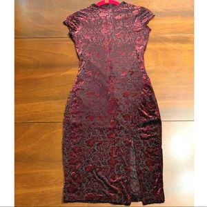 Joe & Elle | Knee Length | Velvet Dress